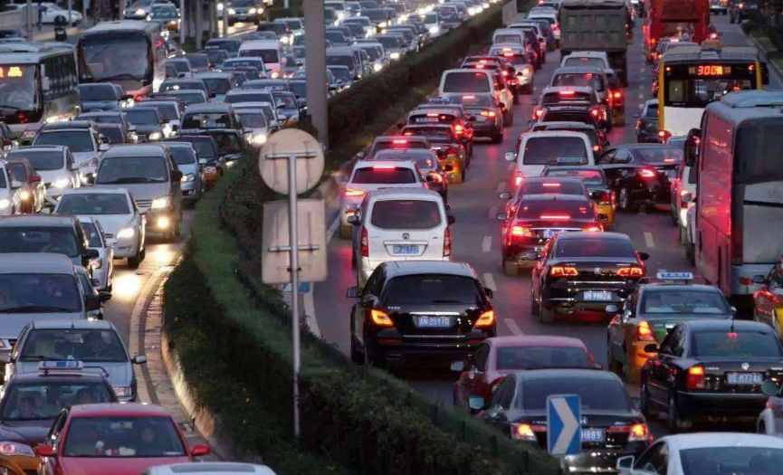 [SUV有情报]私家车最多连续开多少公里？车再贵都别超这数，别拿生命开玩笑