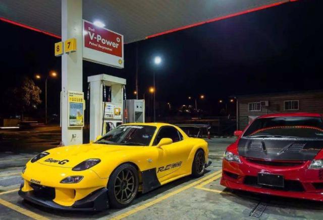 莘莘爱美丽：买汽车的时候，怎么分辨汽车烧什么油？