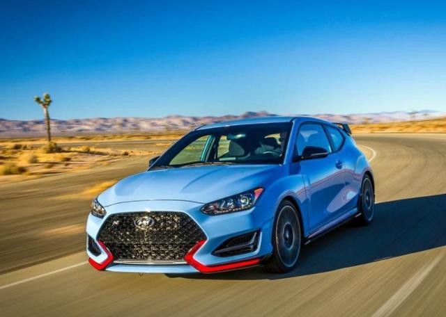 莘莘爱美丽：买汽车的时候，怎么分辨汽车烧什么油？