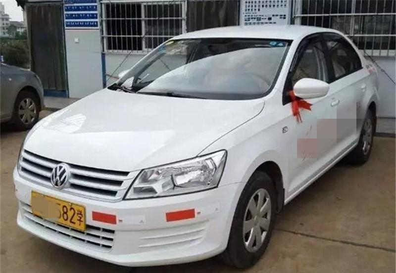 车车迷■开车只躲避豪车？这车牌的车也要避让