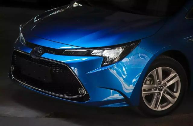 [汽车资讯]发动机用旧的，悬挂减配，这样的马自达3还能靠什么圈粉？