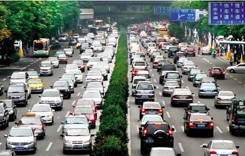 「汽车大家说」广东人那么有钱，为啥在街上很少见到超跑？内行人一句话说出原因