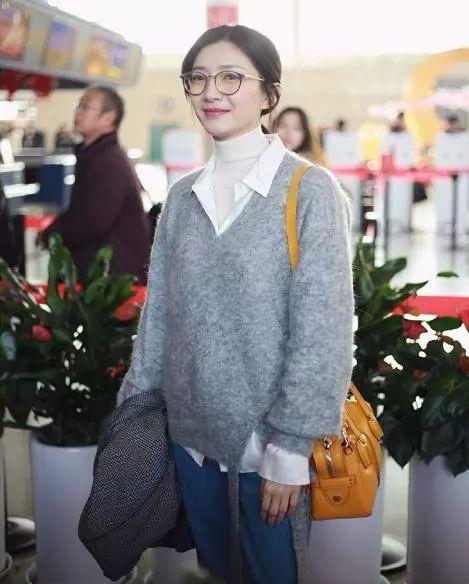 江疏影和袁姗姗不同的机场秀,你喜欢怎么样的风格？