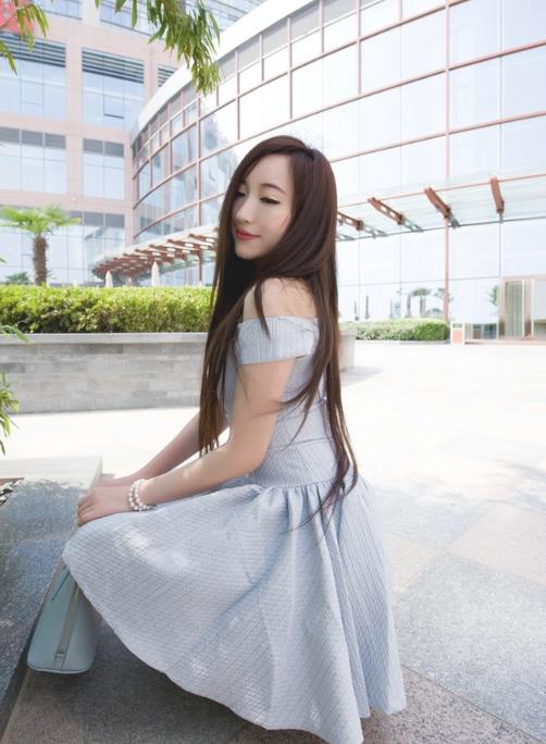 坚持到彼岸@生活里从来不缺少对手和敌人，有时候你必须做自己的英雄