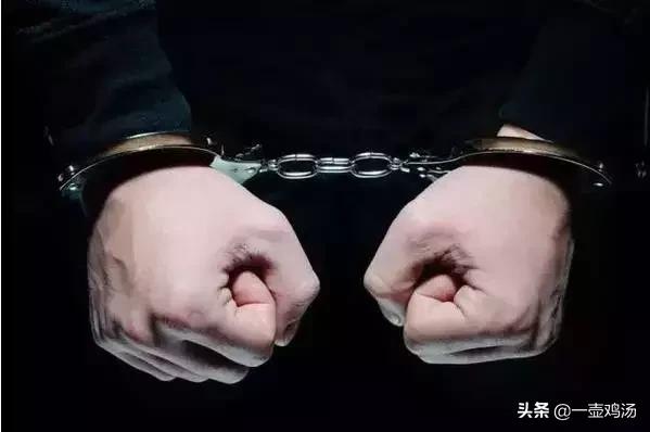 老蒋书房：一个死刑犯和一个老板写给母亲的信，看懂你就赚大了