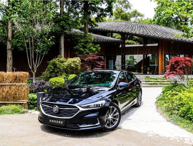 #成会玩车#经常跑长途高速路，你觉得开什么车最舒服？德系、美系还是法系？