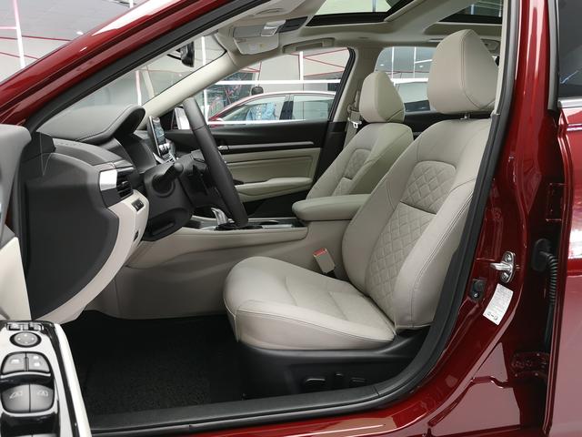 #成会玩车#经常跑长途高速路，你觉得开什么车最舒服？德系、美系还是法系？