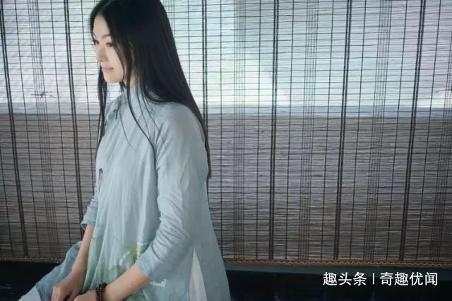 【奇趣优闻】不属于我的雨伞，我宁愿淋雨走路