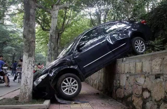 【车家号】这几种汽车自救方法你一定要知道