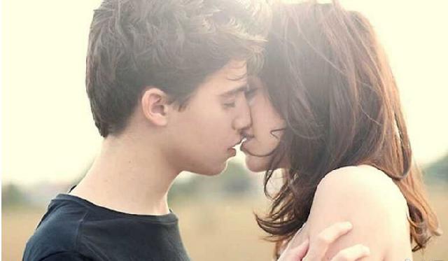 「小刘子谈情感」抓住女人3个软肋，往往会对你念念不忘，错不了