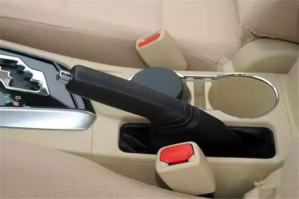 汽车资讯录■小小的手刹学问大，你了解多少？