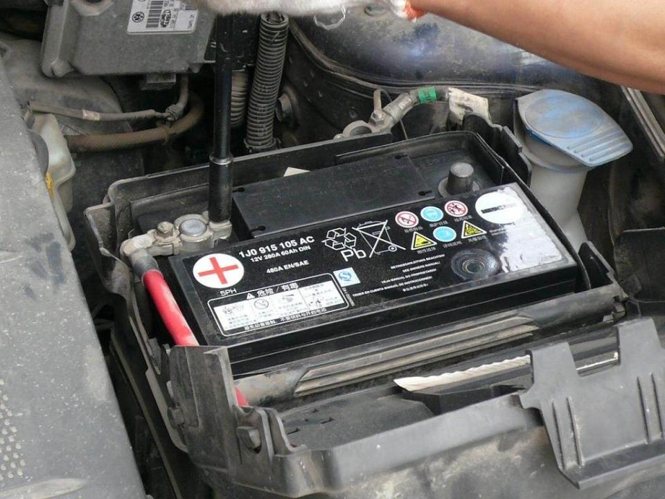 汇玩车■别再让保养掏空了你的腰包！老司机都这样做保养，绝不花冤枉钱