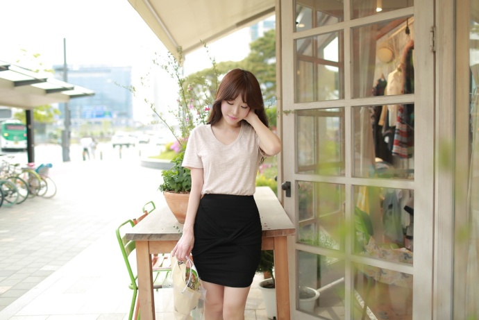 「魅力de心语」要走好明天的路，必须记住昨天走过的路，思索今天正在走着的路！