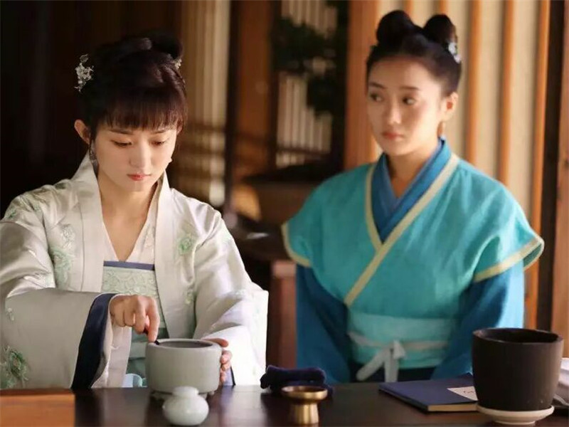 「鑫鑫观娱乐」知否知否，欲戴皇冠必承其重，光鲜亮丽的背后不一定是美好！