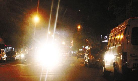 济南顺子■开车过程中遇到的9大奇葩事，哪一个让你最不能忍？