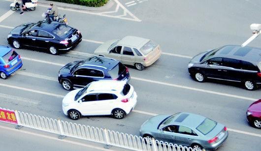 济南顺子■开车过程中遇到的9大奇葩事，哪一个让你最不能忍？