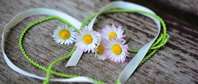 「容易聊感情」感谢曾有的擦肩回眸：爱上一个不爱自己的人