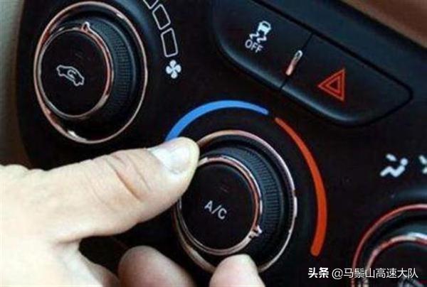 「年轻汽车谈」停车时直接熄火？坚持多做这3个动作，汽车电瓶多用2年没问题