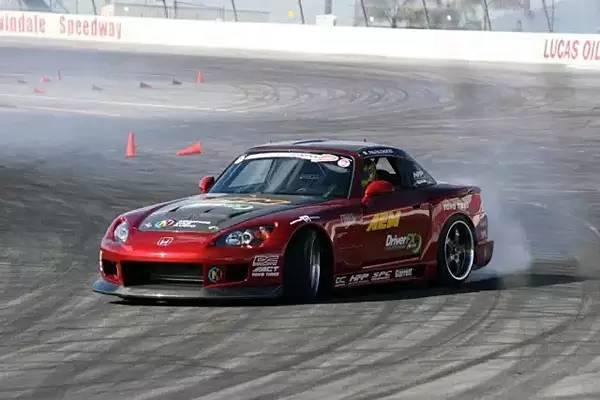 「无敌改装车」飘移到底怎么飘？这里来说个一清二楚