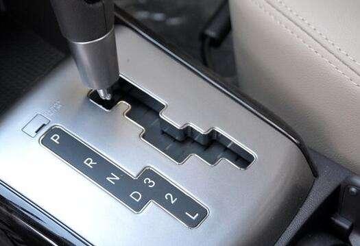 【keyboy19319】汽车行驶小技巧，汽车自动挡驾驶技巧