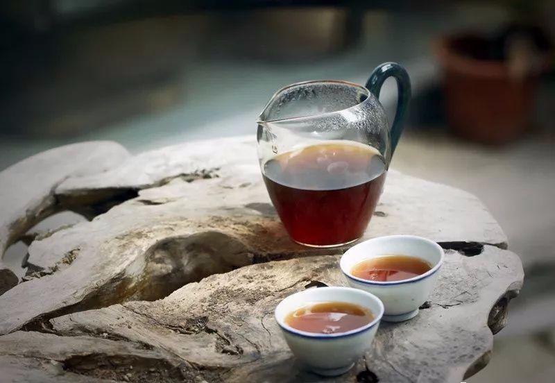 #中国茶文化知识#最好的生活：有钱，有书，有茶！