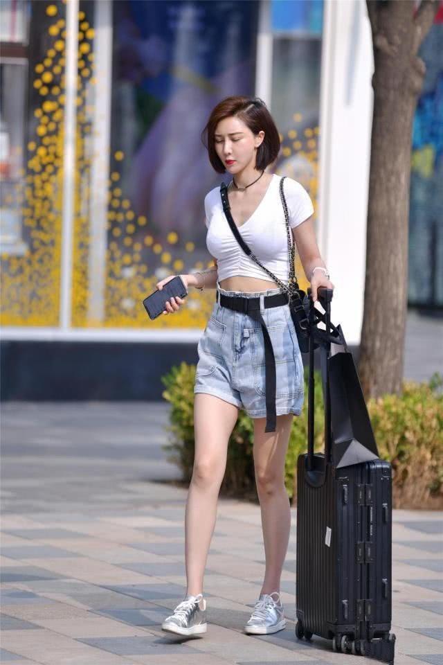 #男得糊涂了#趁着孤单一人的时间，使自己变得更优秀，给遇到的人一个惊喜！