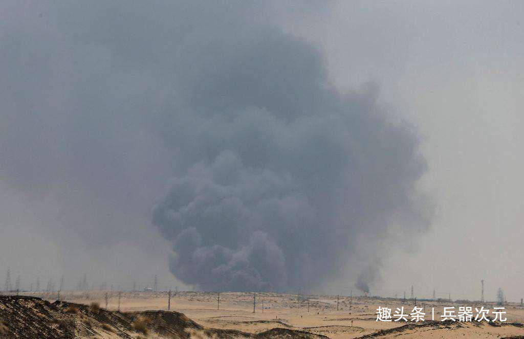 2枚导弹从沙特方向袭来，伊朗油轮起火爆炸，美军撤离波斯湾