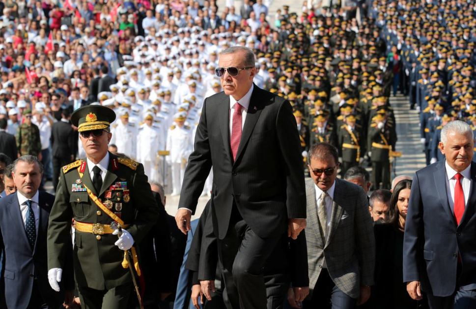 土耳其不宣而战进攻库尔德，美国一反常态，特朗普出面调停
