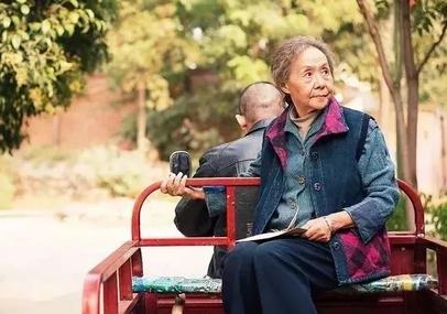 「浅浅情感说」过了60，自私的父母最伟大！此文很有意义，建议收藏