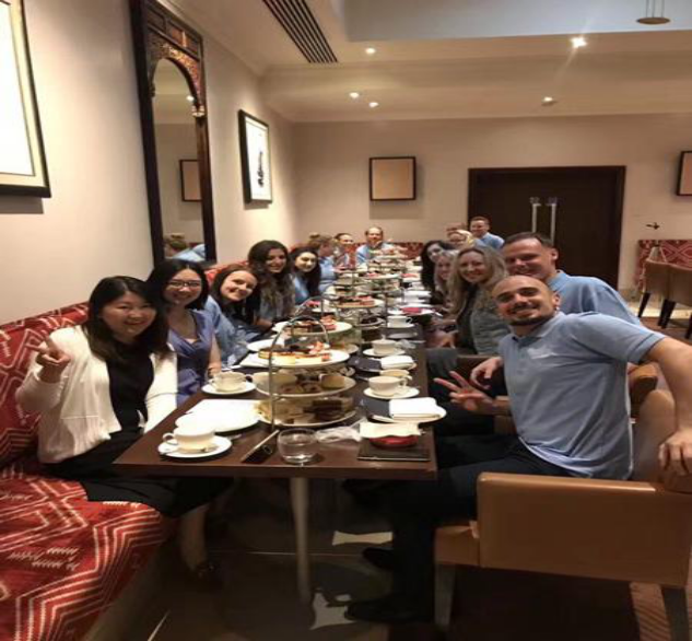 #看见开原#老板请客吃饭却忘了带钱，我主动付款后月底发工资时傻眼了