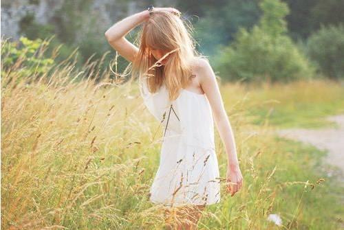 「小事大励志」思想太少可能失去做人的尊严，思想太多可能失去做人的快乐