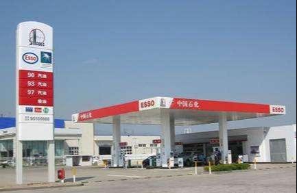 【汽车风潮】几个汽车加油小技巧，能让你每箱油多跑上百公里