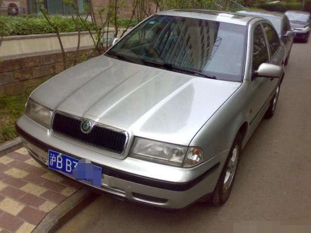 【新能源电动车知识】国内“最惨”的车牌，全年只能在郊区行驶，关系再硬也白搭