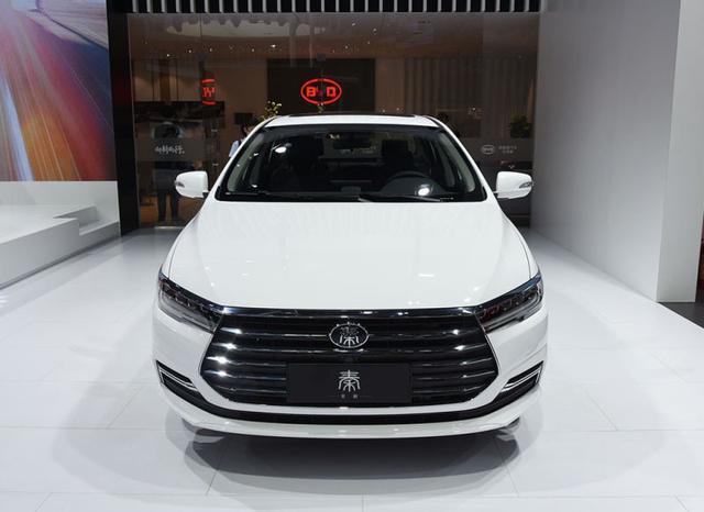 车里恩特儿@这款车未上市就火，不到7万，尾部像桑塔纳三千