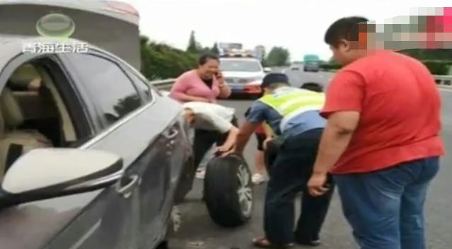 #青海生活百姓1时间#男子高速车胎故障，在应急车道换胎后被扣6分，只因忽略了警示牌