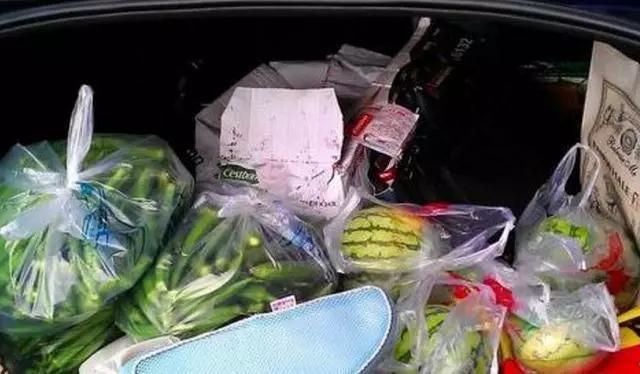 「玩车技巧」车主注意，汽车后备箱坚决不要放这3样东西，否则很容易发生意外