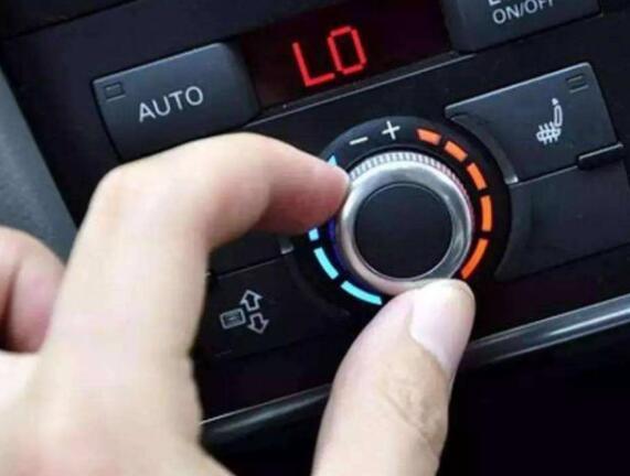 [自主汽车网]跑高速用内循环还是外循环？修车师傅给出解释，车主：后悔才知道