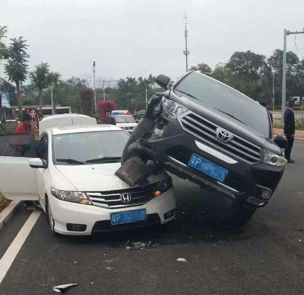 「谈车甲乙丙」车险买一堆，出事一个都用不上？最有用的就这3种，不买自己吃亏