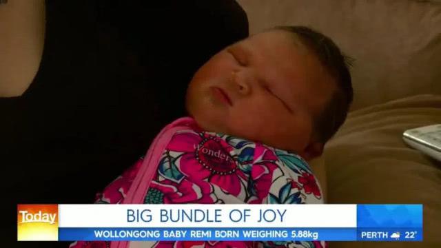 澳洲惊现6公斤女婴，网友惊呼：分明就是个相扑手！