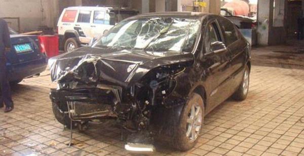 「汽车大咖」不当冤大头！买二手车就靠这3颗螺丝，事故车一看一个准