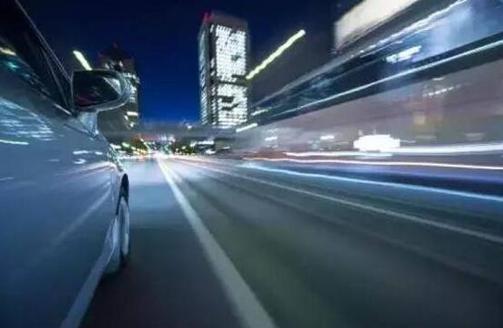 自主汽车网@5个开车的技巧 分享给你最重要的人