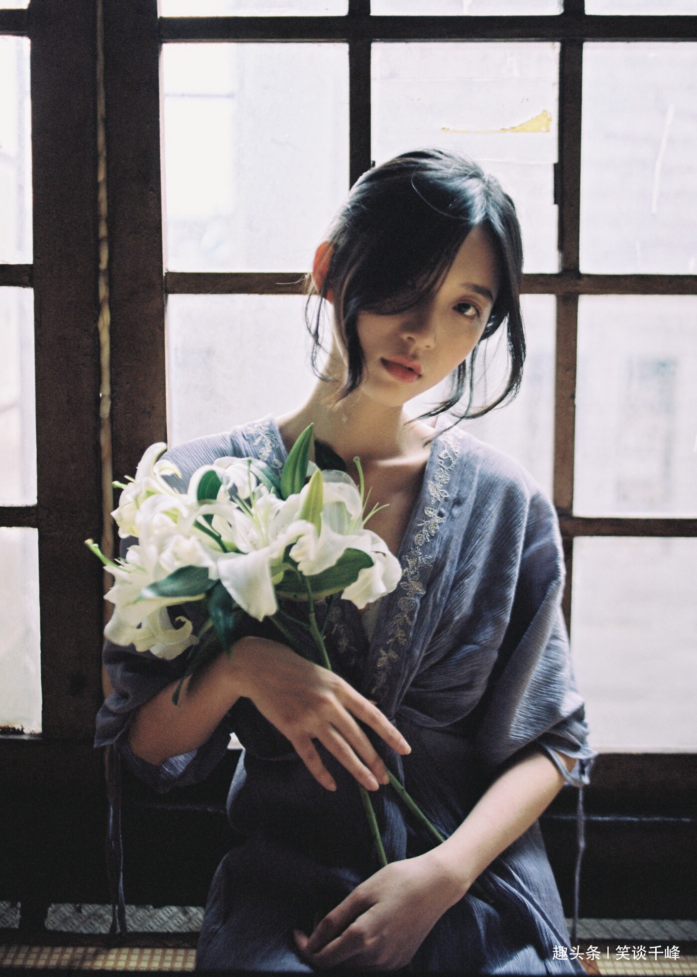 【笑谈千峰】让我们的心情每一天都跟随着太阳的脚步，不断地吸收正能量。