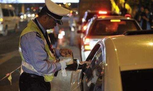 霍山之声TB@喝酒没开车按酒驾处罚？交警：牢记2个细节，枪打出头鸟