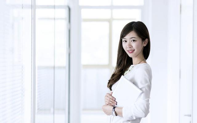 早安晚安星语@女人怎样才能活出别人羡慕的模样？相信做到三点就可以了