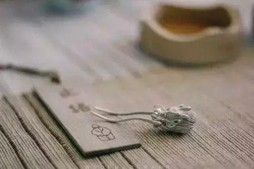 「励志司机睿睿」看淡物质，不慕名利，身心清净，活得轻松自在