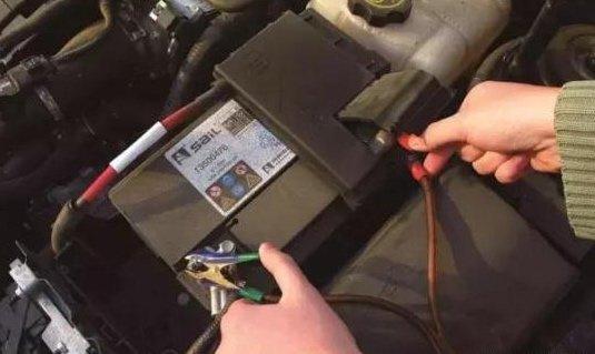 汽扯扒谈■后备箱有了这4样东西，能在关键时刻起大作用