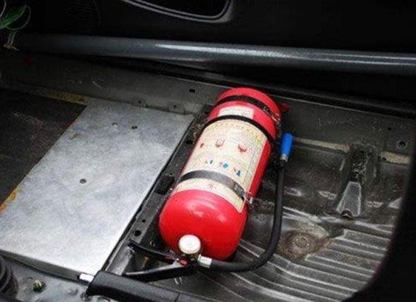 汽扯扒谈■后备箱有了这4样东西，能在关键时刻起大作用