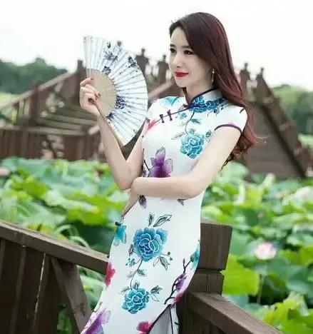 「金榜01」人若正直，问心无愧人若有爱，暖心暖肺人若善良，价值不菲