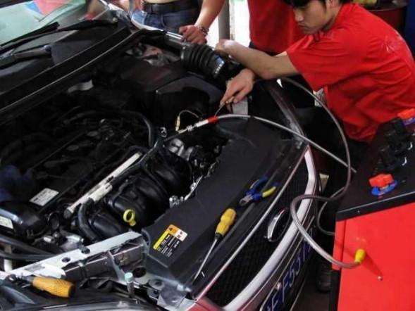 #东平县广播电视台#一年跑不到1万公里，还按公里保养吗？资深修车师傅这样说