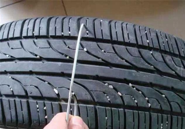 #车博会#这3种最不起眼的东西，开车一定要注意，否则轮胎会阵亡